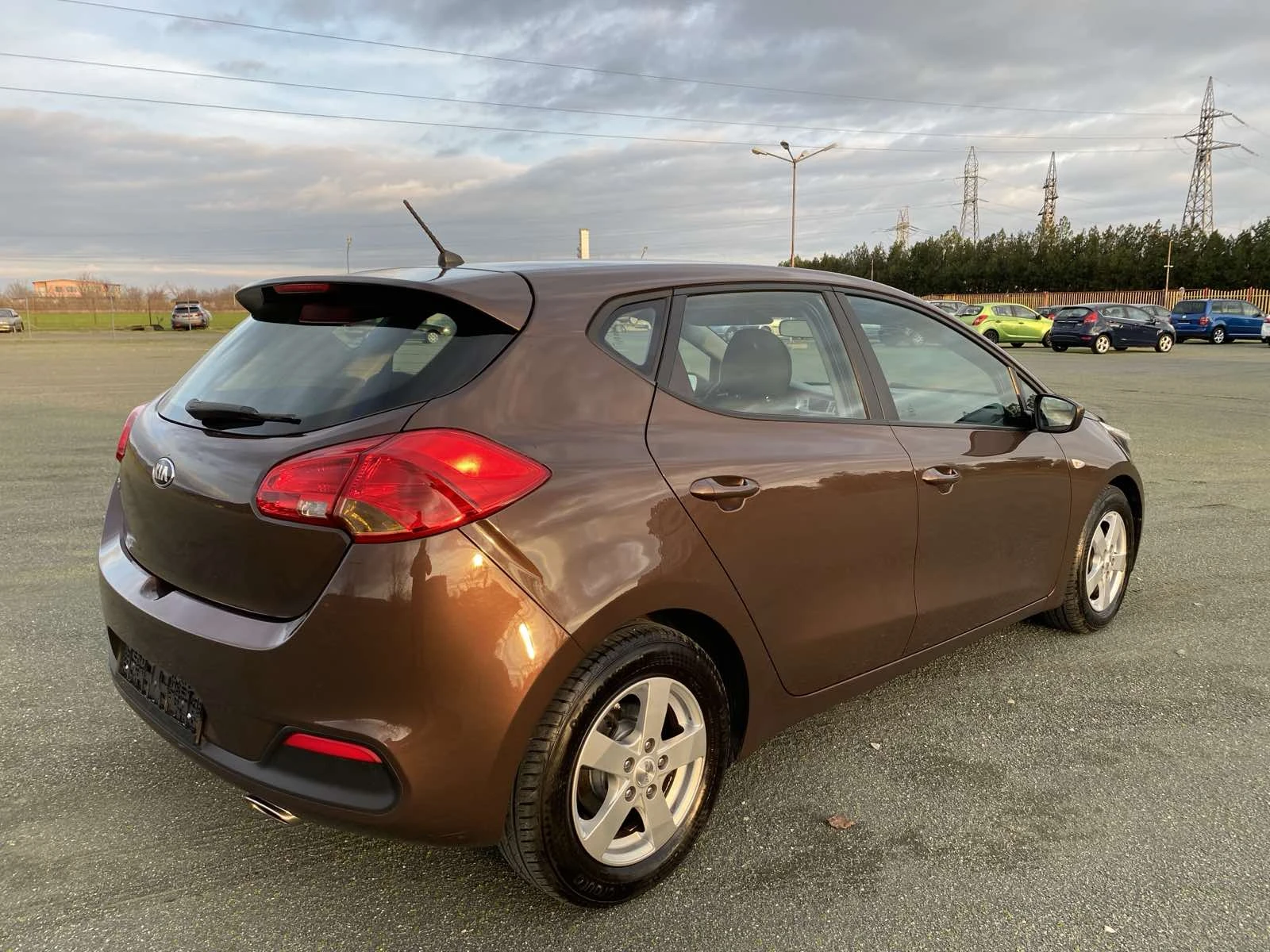 Kia Ceed, снимка 5 - Автомобили и джипове - 54824812