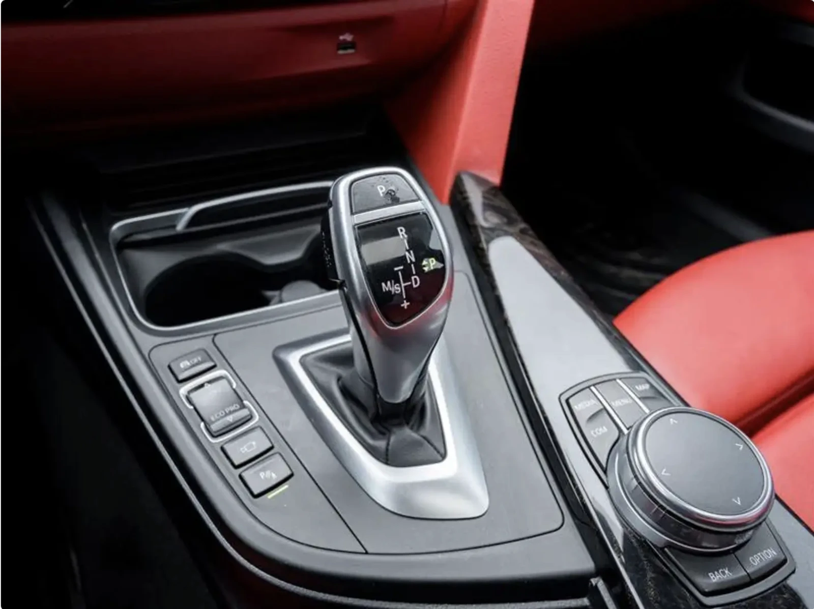 BMW 440 АВТОКРЕДИТ* HARMAN/KARDON* ПОДГРЕВ* ЧЕРВЕНА КОЖА* , снимка 14 - Автомобили и джипове - 54852625