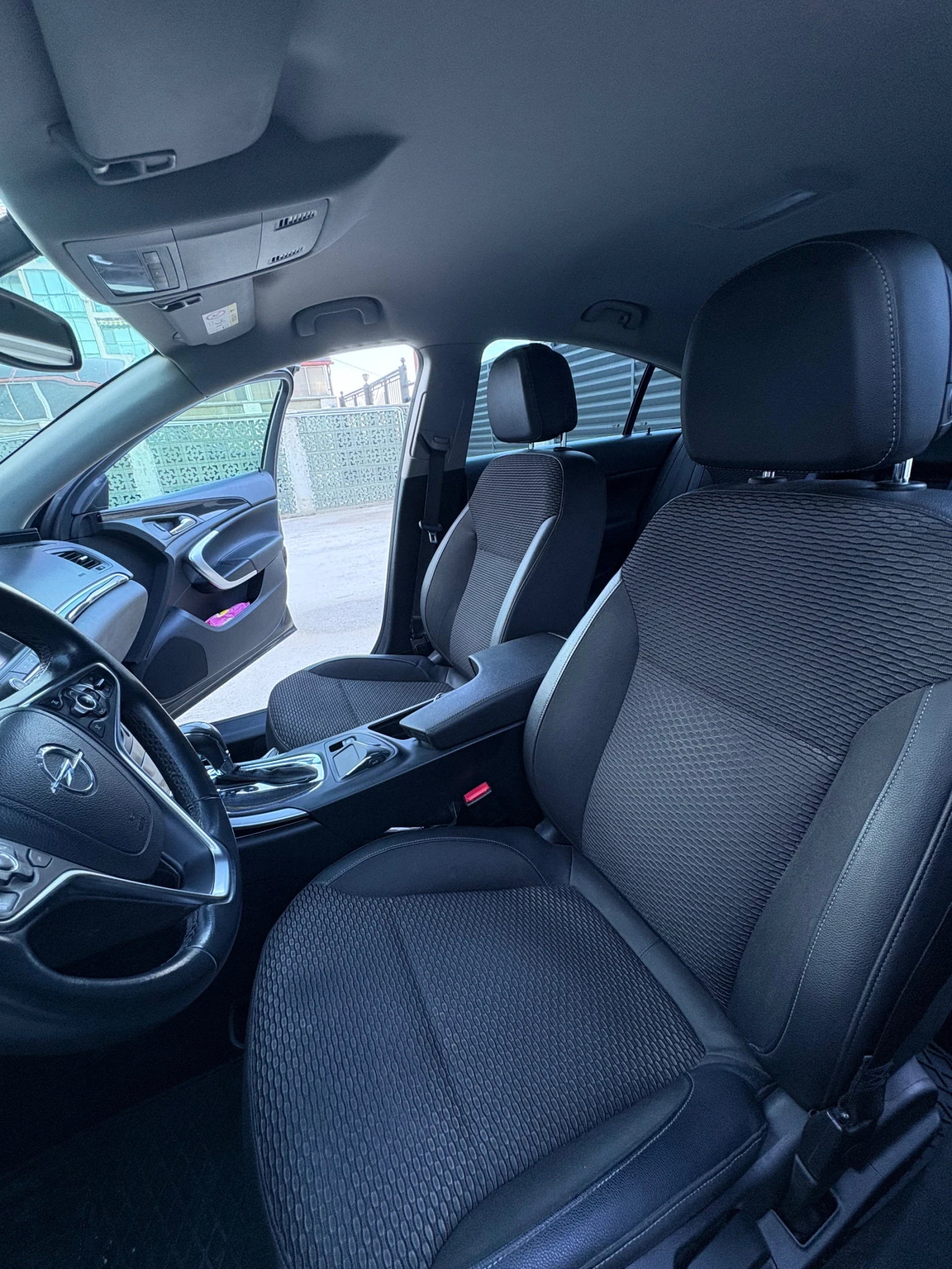 Opel Insignia, снимка 5 - Автомобили и джипове - 55042413