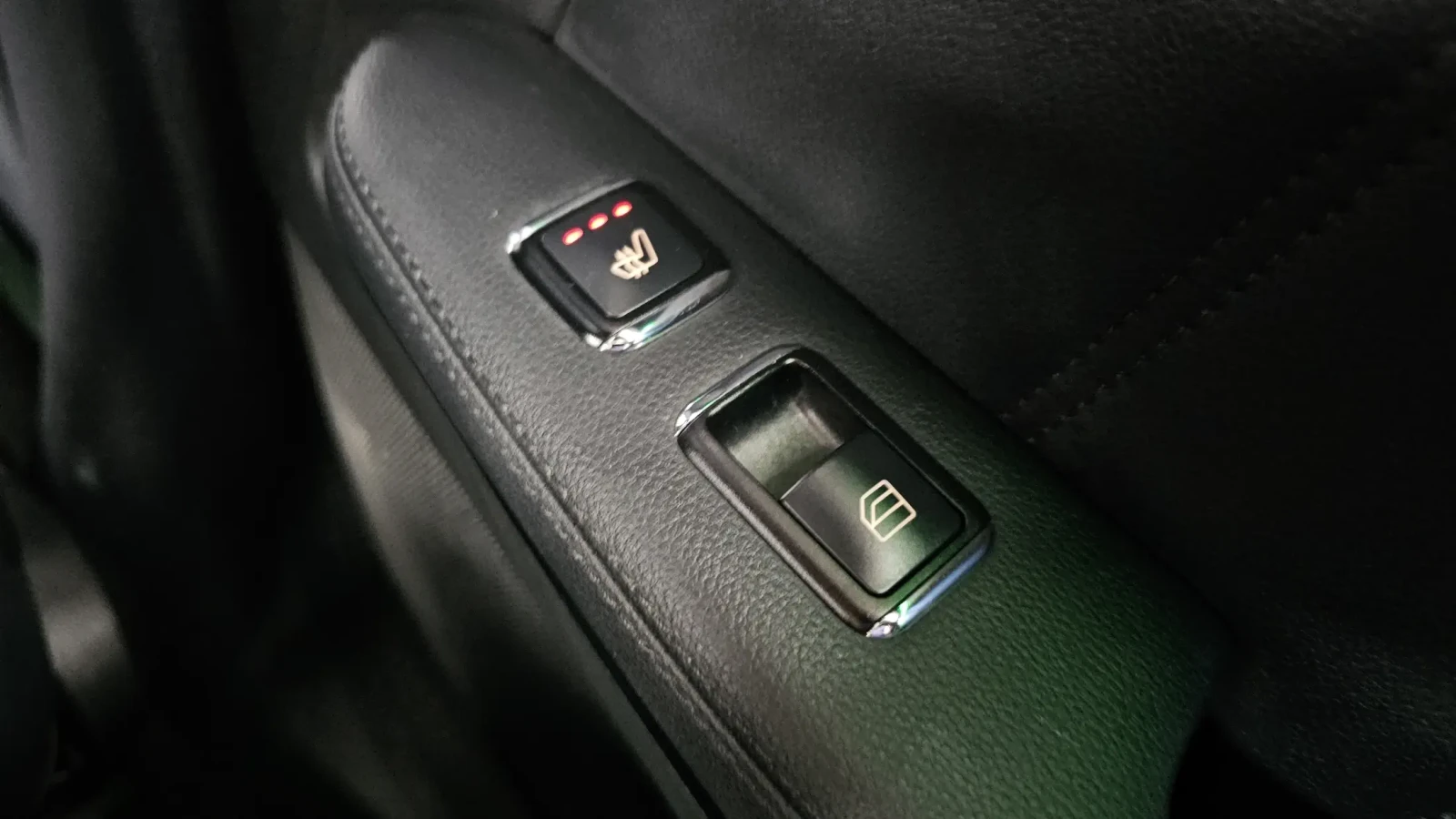 Mercedes-Benz E 63 AMG HARMAN KARDON| PANO| VENT| MEMORY| KEYLESS GO| DIS, снимка 15 - Автомобили и джипове - 55063543