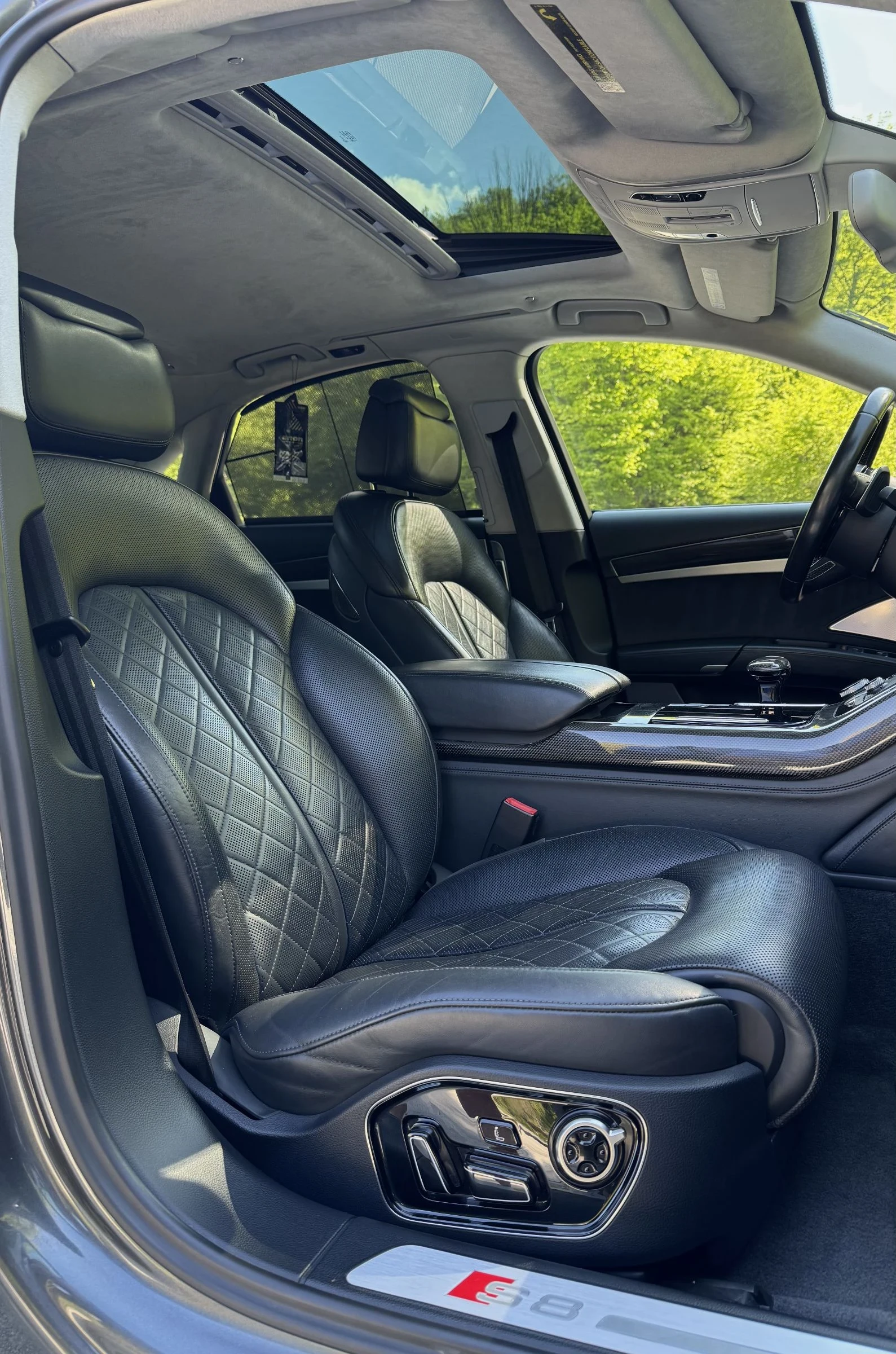 Audi S8, снимка 8 - Автомобили и джипове - 55192432