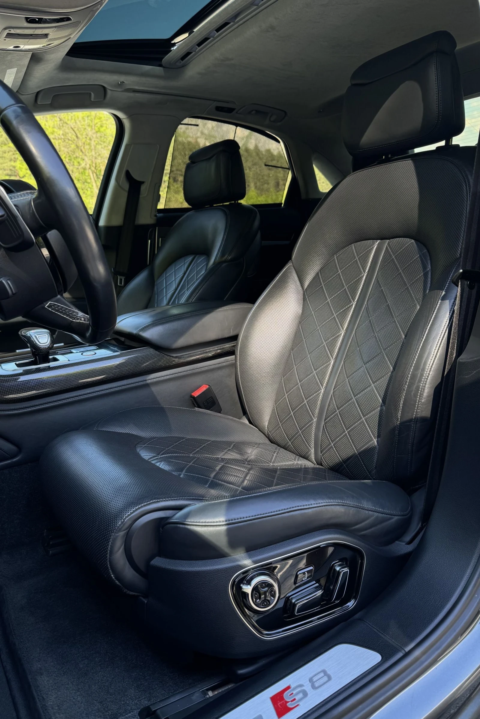 Audi S8, снимка 7 - Автомобили и джипове - 55192432
