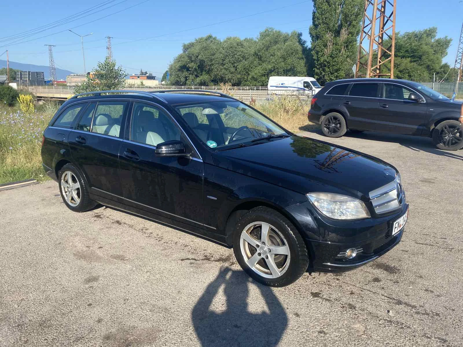 Mercedes-Benz C 180 Avtomat , снимка 4 - Автомобили и джипове - 55257092