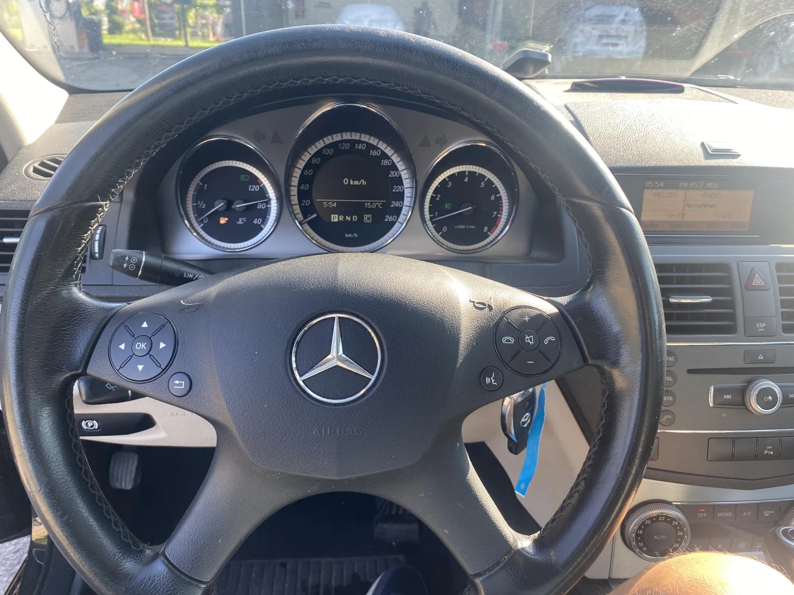 Mercedes-Benz C 180 Avtomat , снимка 10 - Автомобили и джипове - 55257092