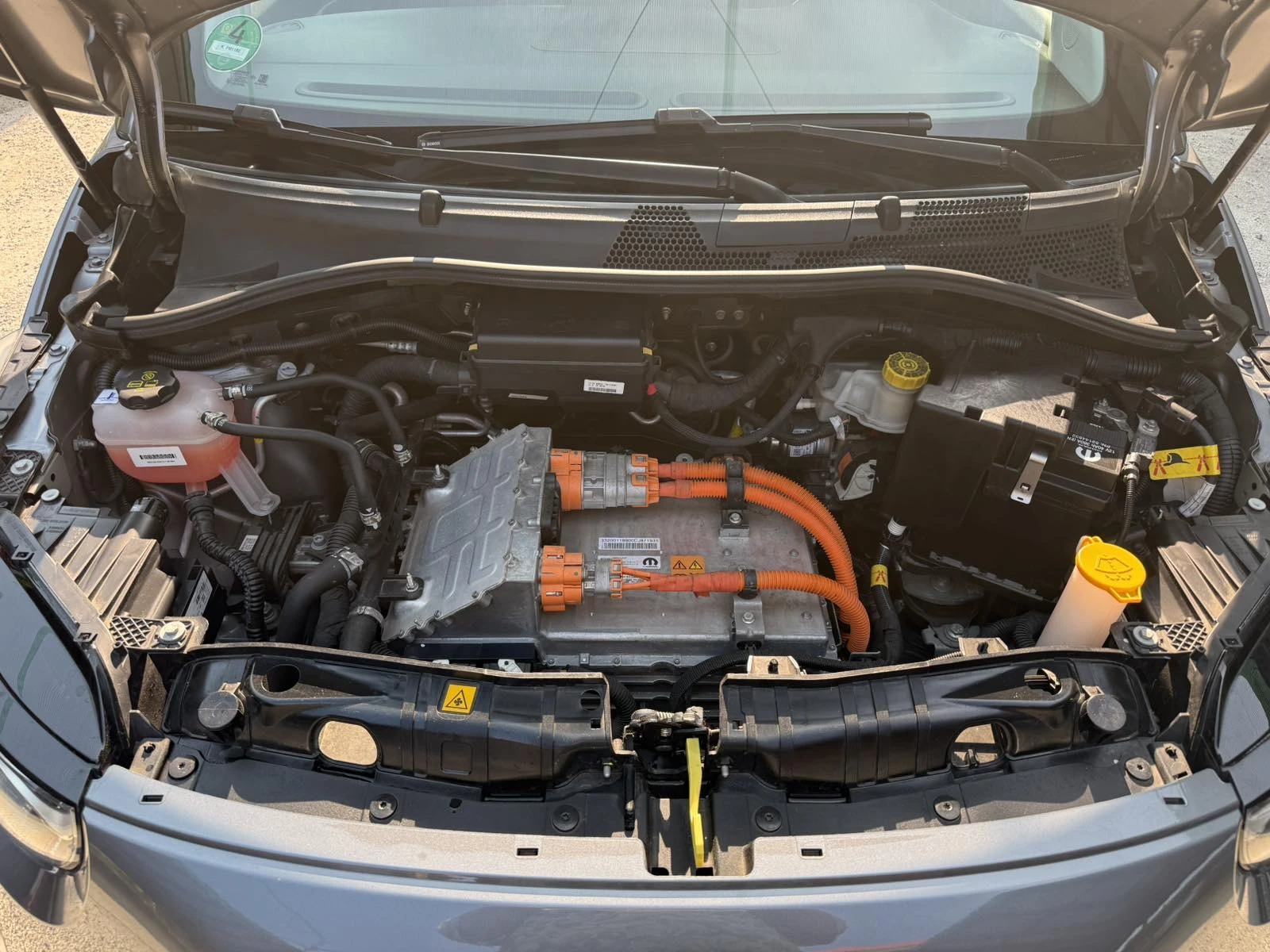 Fiat 500e ICON, 42kWh-320km.нов внос Германия, снимка 13 - Автомобили и джипове - 55352899