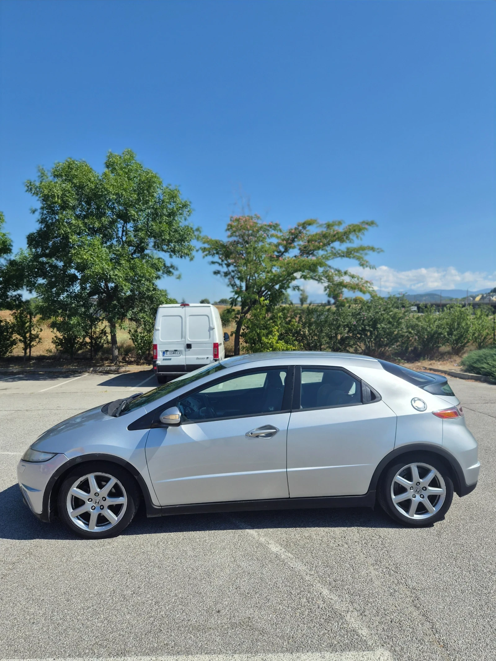 Honda Civic 2.2 I-CTDI 140 HP 100% истински автомобил