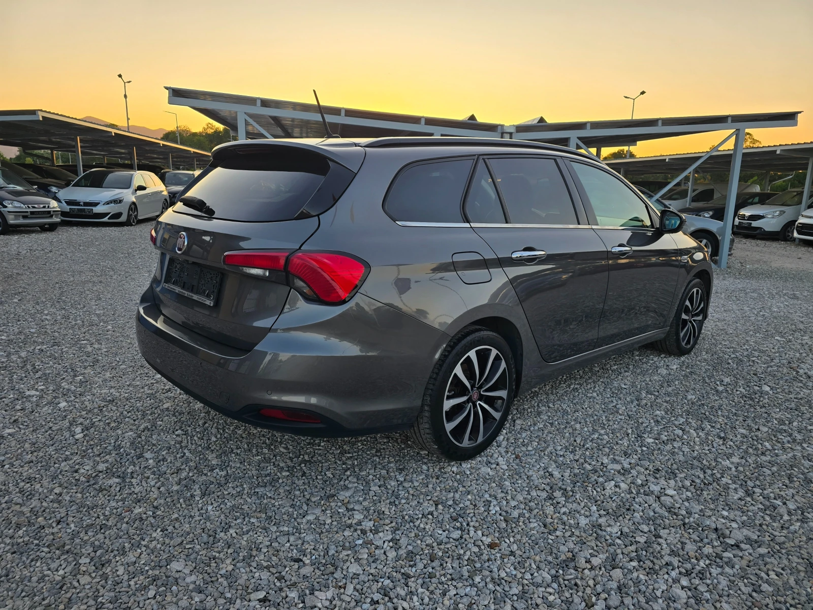 Fiat Tipo 1.4 T-jet 120кс ! ! EURO 6b , снимка 5 - Автомобили и джипове - 55582849