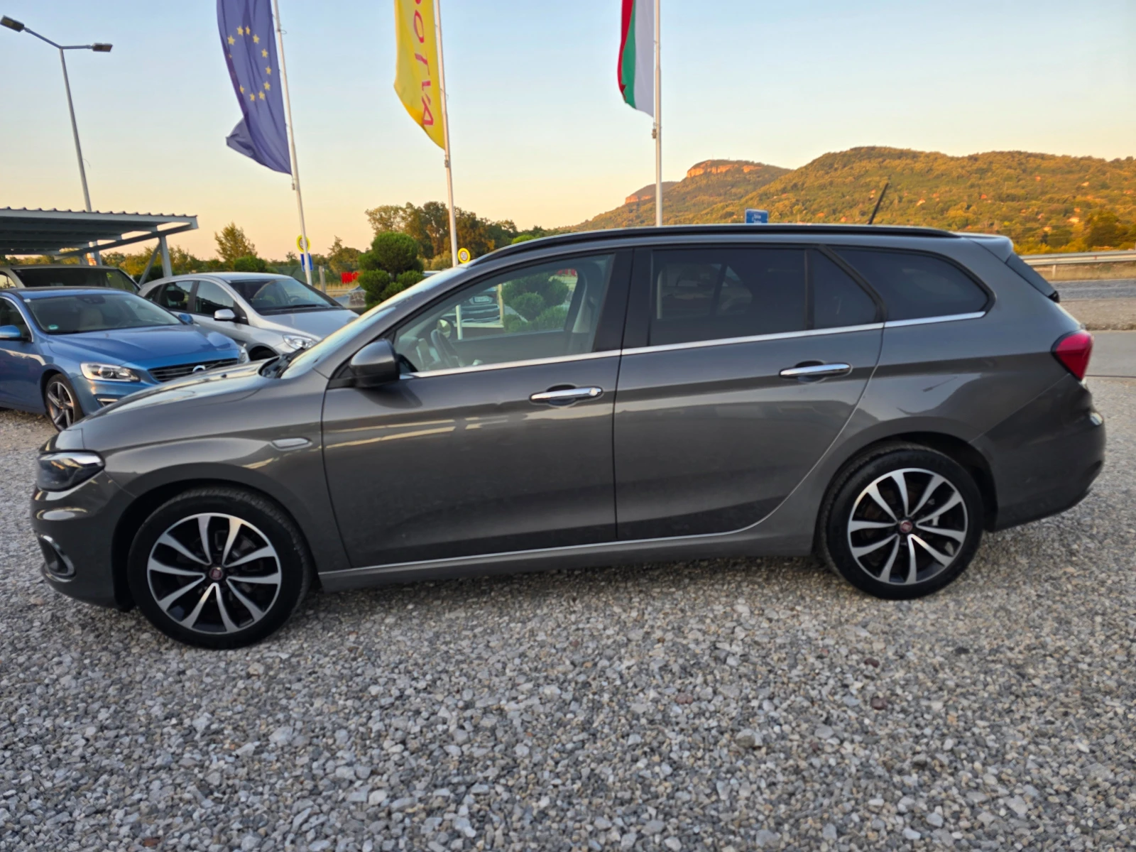 Fiat Tipo 1.4 T-jet 120кс ! ! EURO 6b , снимка 2 - Автомобили и джипове - 55582849
