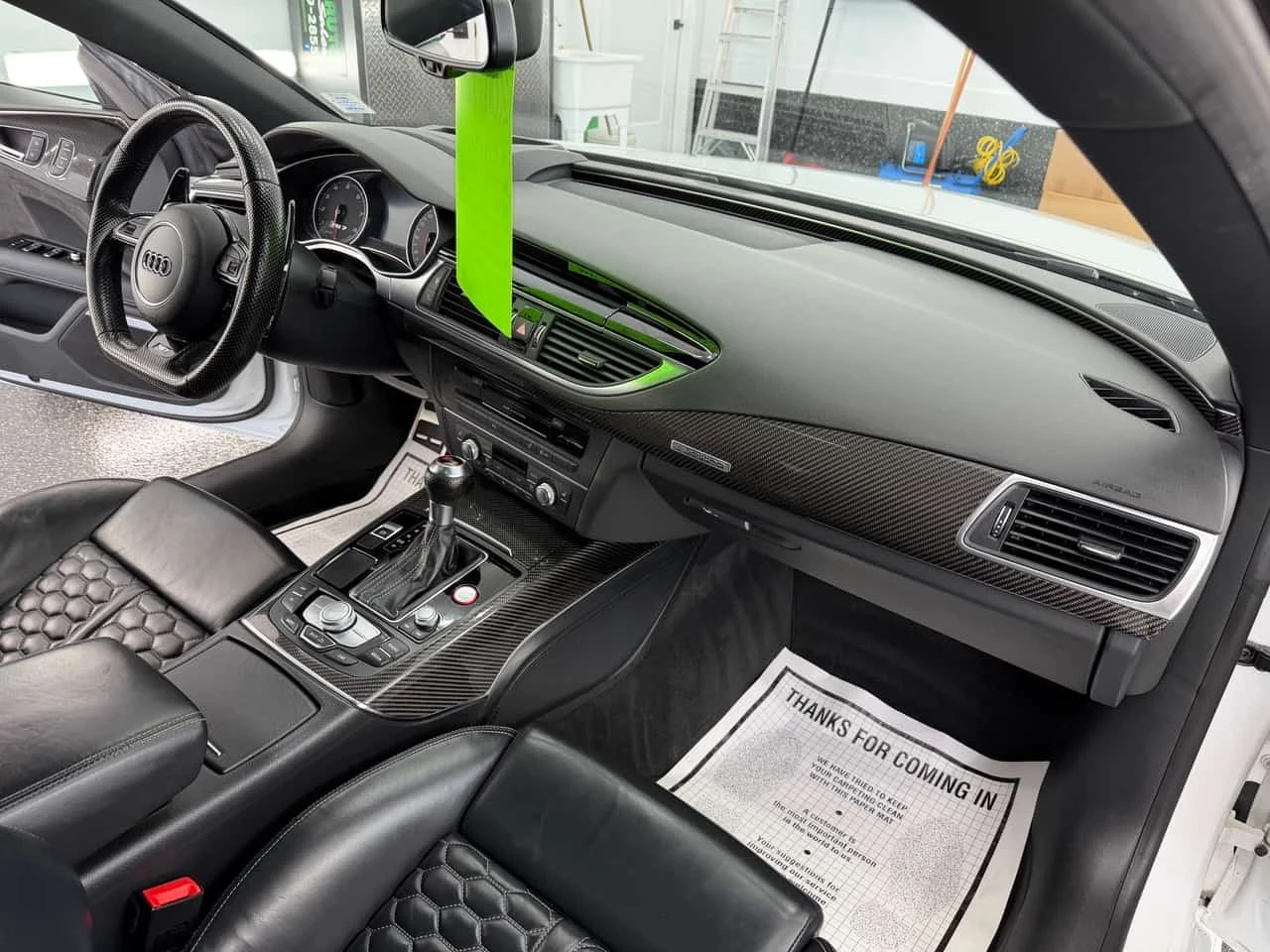 Audi Rs7 | CARFAX | АВТОКРЕДИТ БЕЗ ПЪРВОНАЧАЛНА ВНОСКА, снимка 7 - Автомобили и джипове - 56185839