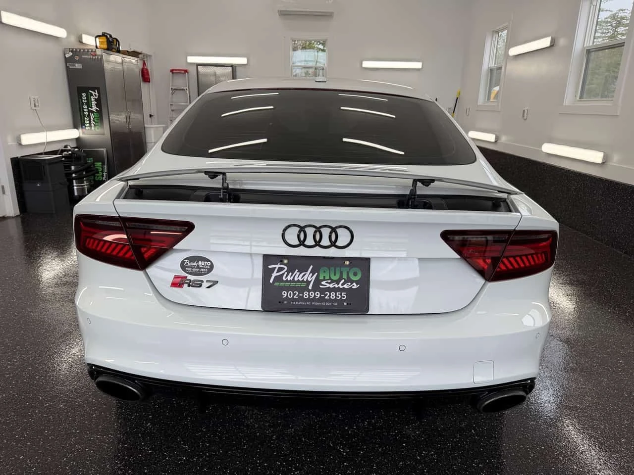 Audi Rs7 | CARFAX | АВТОКРЕДИТ БЕЗ ПЪРВОНАЧАЛНА ВНОСКА, снимка 5 - Автомобили и джипове - 56185839
