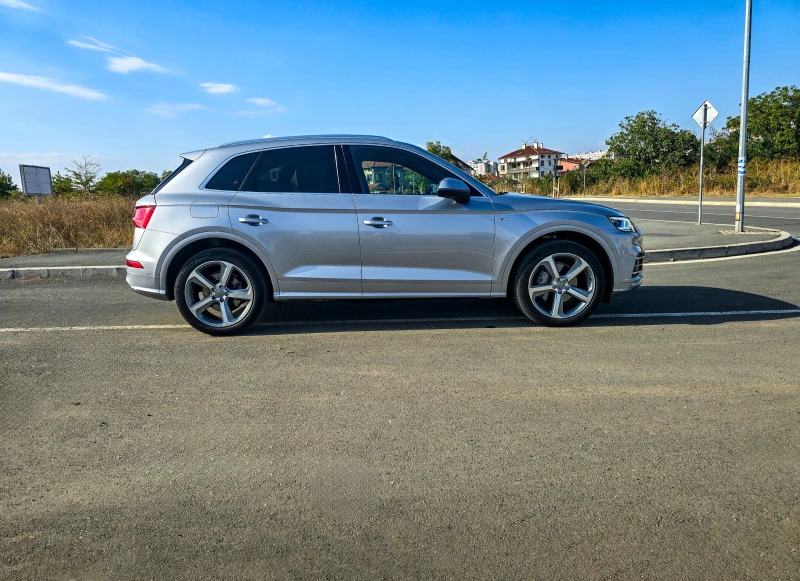 Audi Q5 S Line, снимка 3 - Автомобили и джипове - 47613175