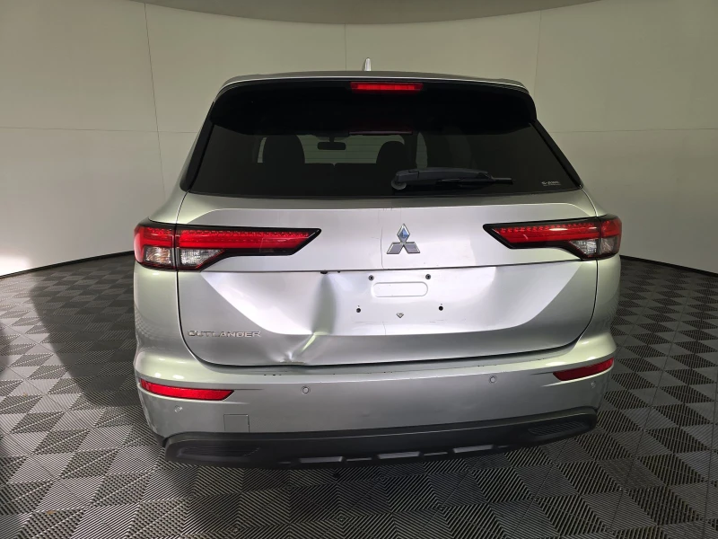 Mitsubishi Outlander КРАЙНА ЦЕНА, снимка 3 - Автомобили и джипове - 47880475