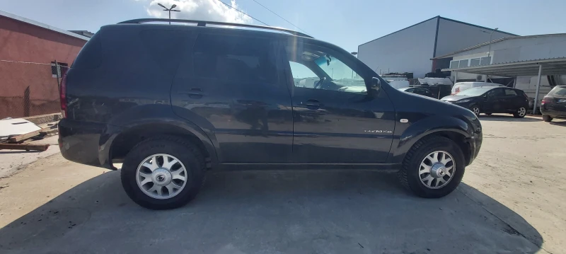 SsangYong Rexton 2.7 Xdi-ITALIA, снимка 4 - Автомобили и джипове - 50032230