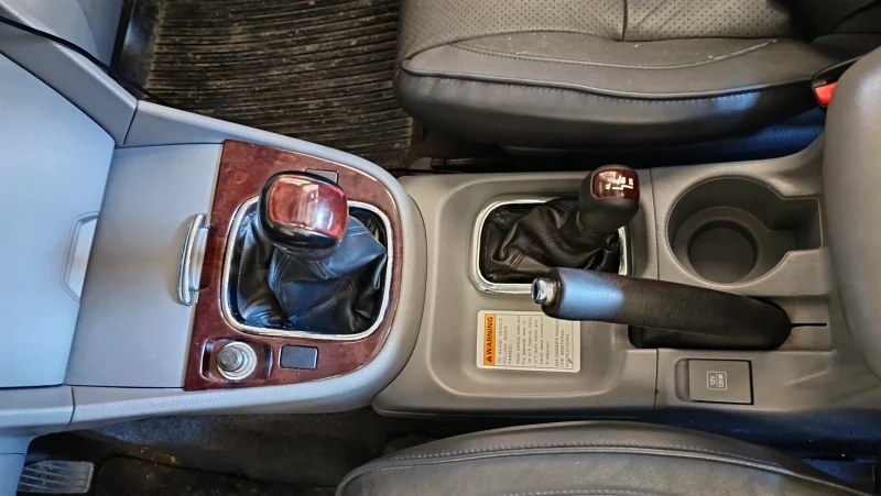 Suzuki Grand vitara, снимка 16 - Автомобили и джипове - 50533526