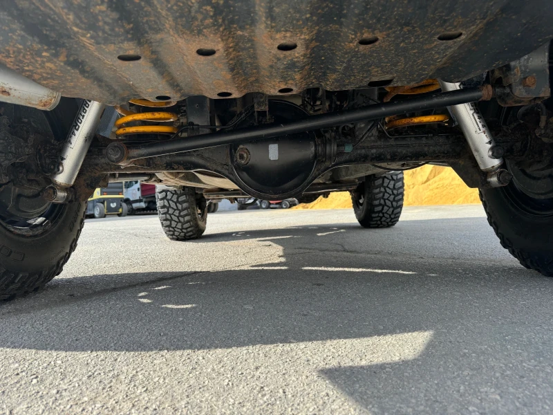 Nissan Patrol, снимка 9 - Автомобили и джипове - 52479764