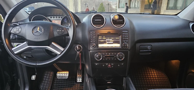 Mercedes-Benz ML 320 ML320CDI, снимка 8 - Автомобили и джипове - 53131998