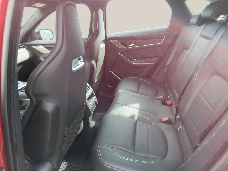 Jaguar F-PACE 3.0D, снимка 9 - Автомобили и джипове - 53264199