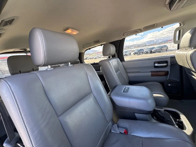 Toyota Sequoia PLATINUM* V8* ����* �������* �������* ������* 6+ 1 | Mobile.bg � ����������� 14