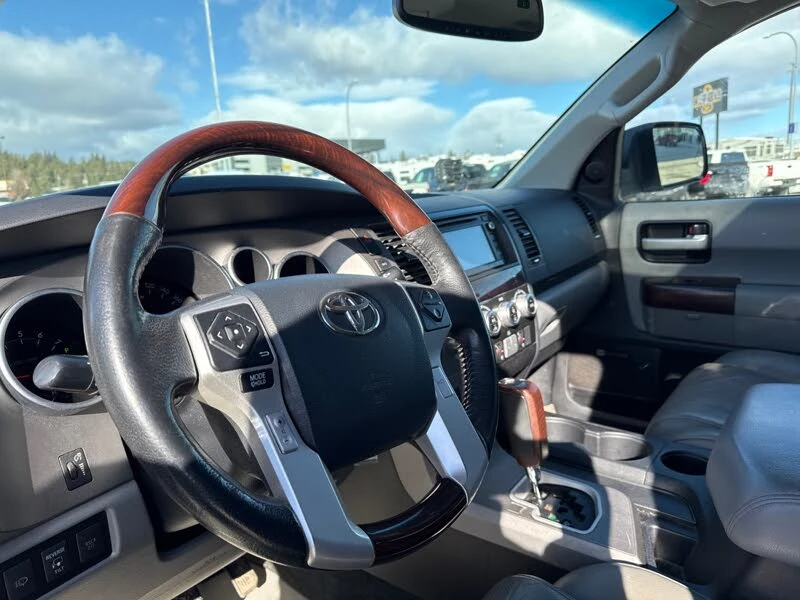 Toyota Sequoia PLATINUM* V8* ����* �������* �������* ������* 6+ 1 | Mobile.bg � ����������� 9