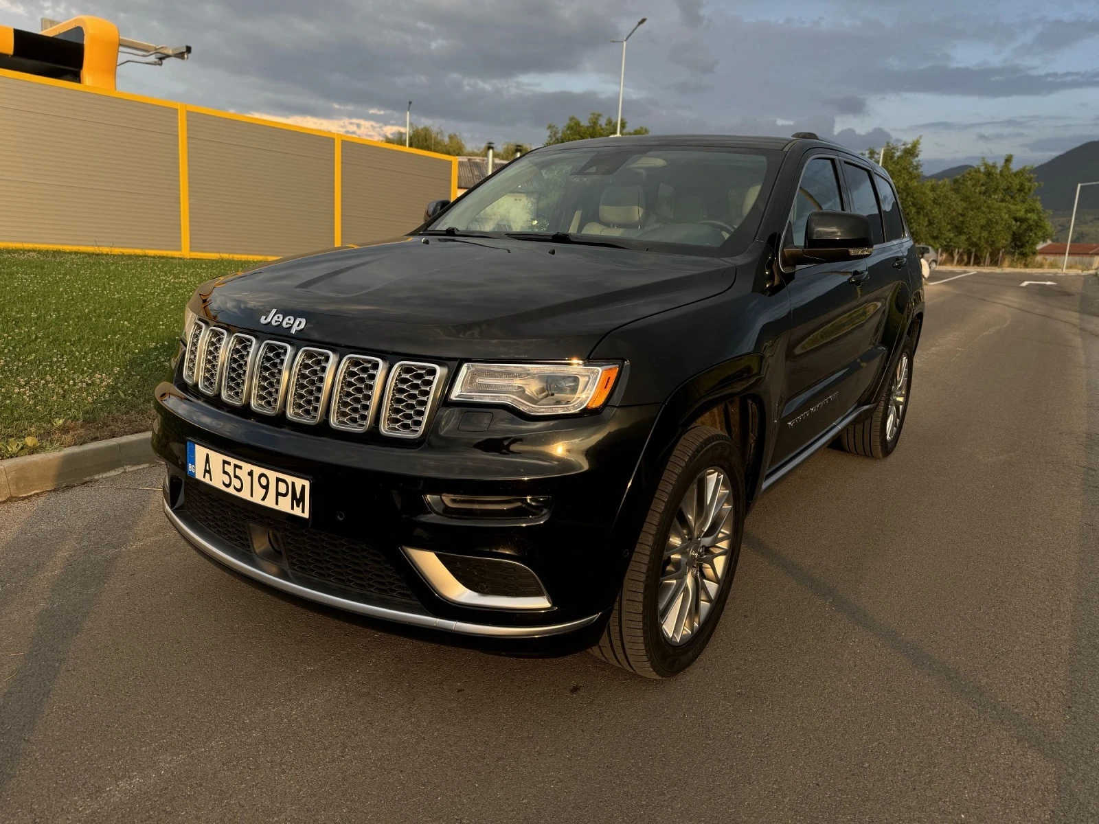 Jeep Grand cherokee Summit (максимална) - изображение 2