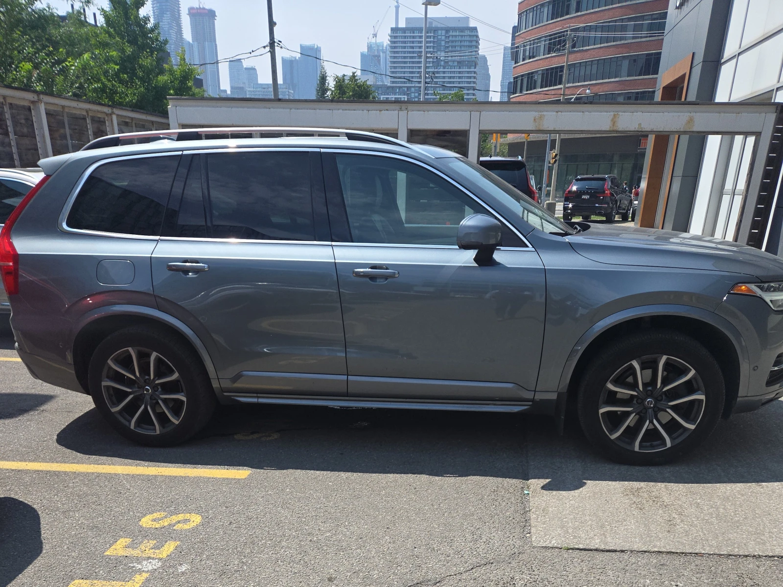 Volvo Xc90 * MOMENTUM * CARFAX * БЕЗ ПЪРВОНАЧАЛНА ВНОСКА - изображение 3