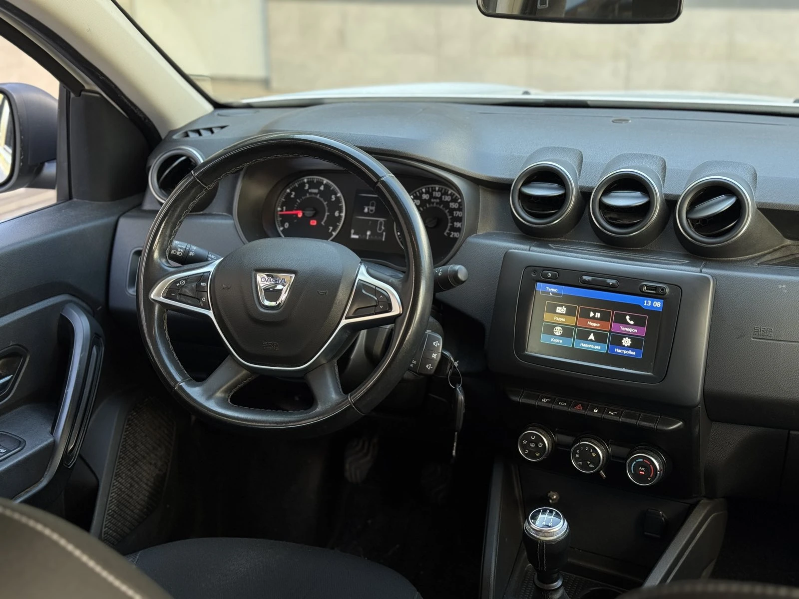 Dacia Duster N1 // 1.6i Газ/Бензин // Върнат от лизинг - изображение 5