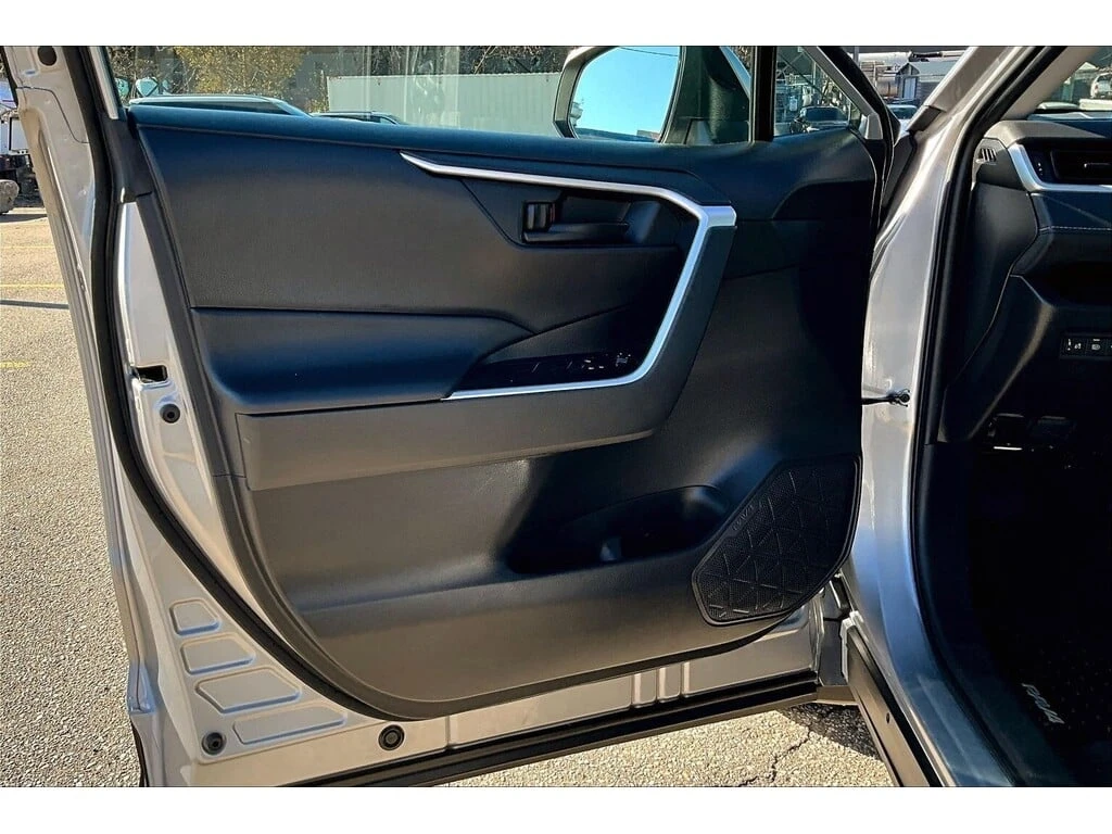 Toyota Rav4 * AWD Toyota Safety Sense | Heated Seats * CARFAX  - изображение 3