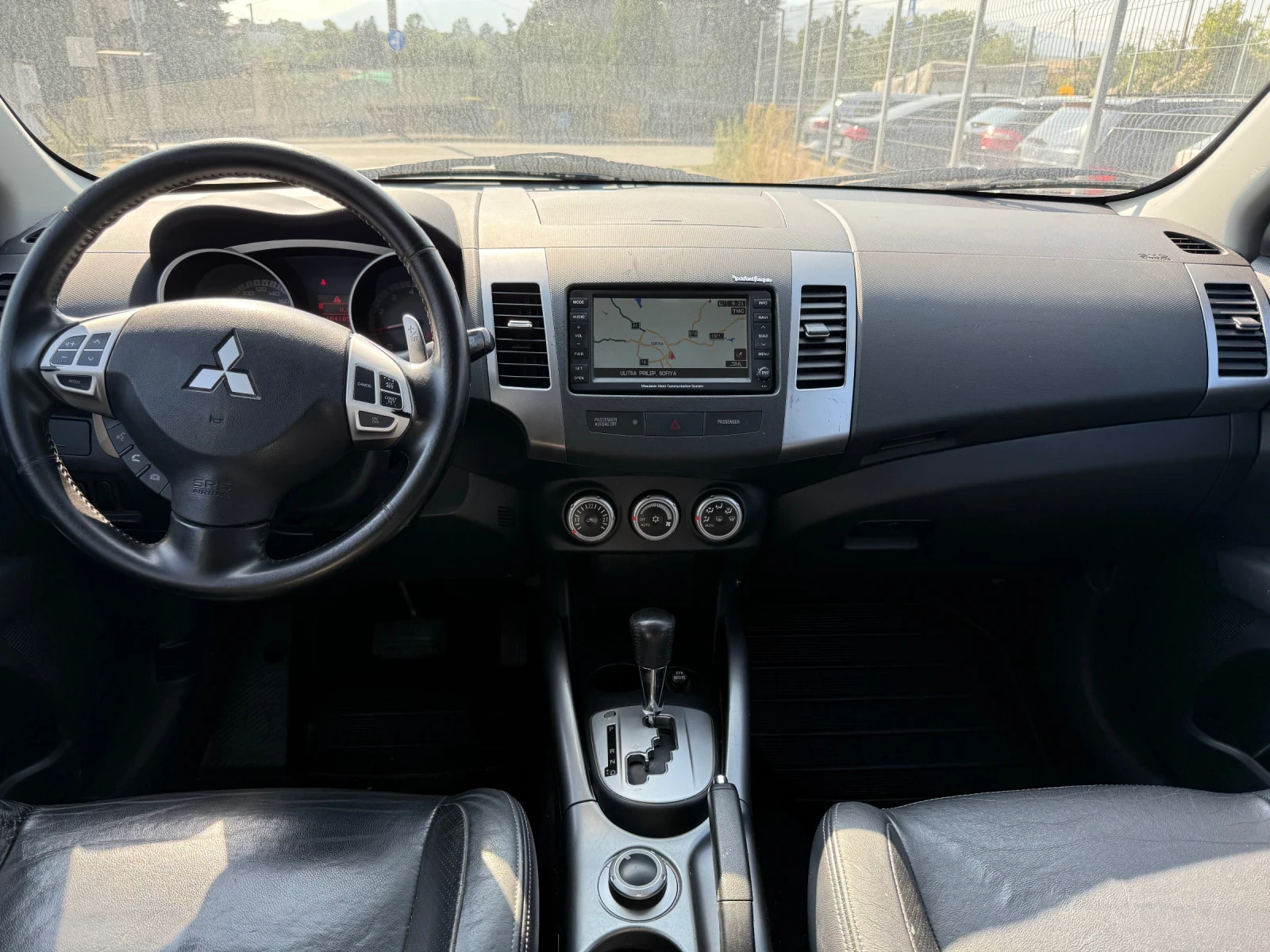 Mitsubishi Outlander 2.4i 170kc 4х4 7м - изображение 10