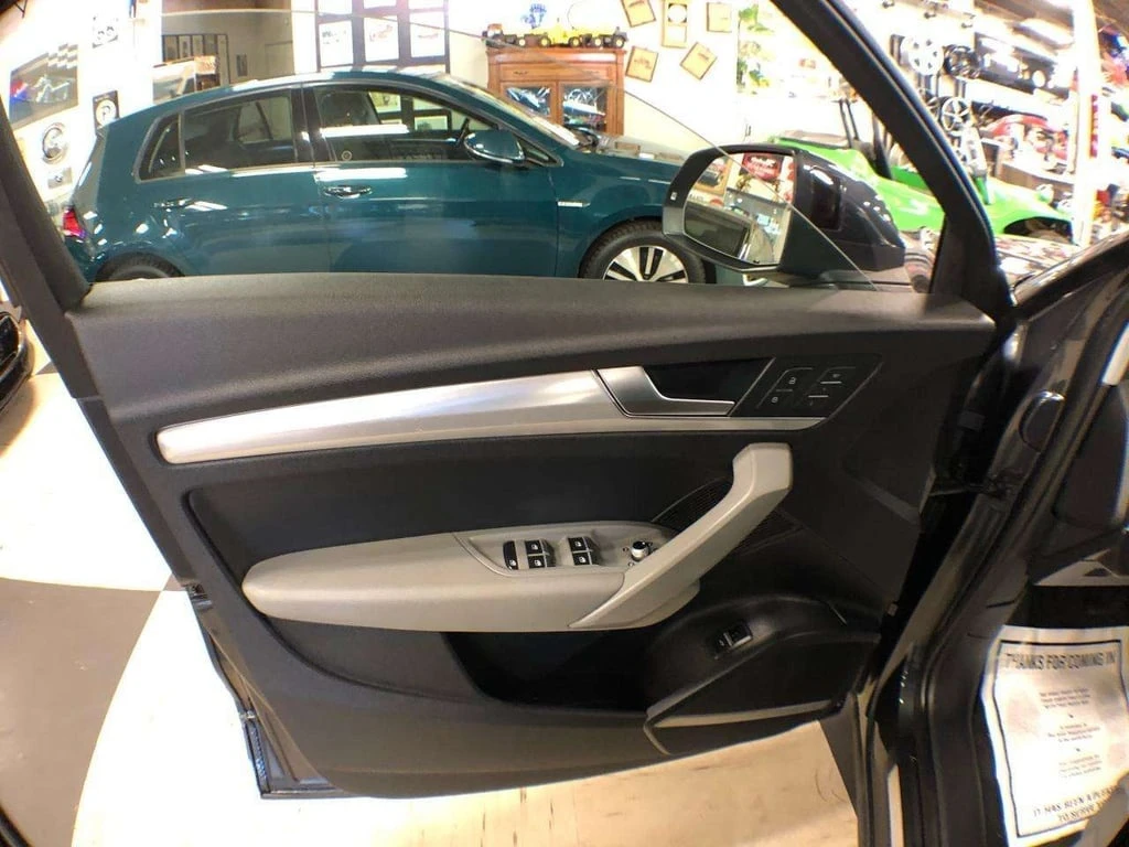 Audi Q5 TECHNIK AWD LEATHER PAN/ROOF NAV B/SPOT CAMERA - изображение 9