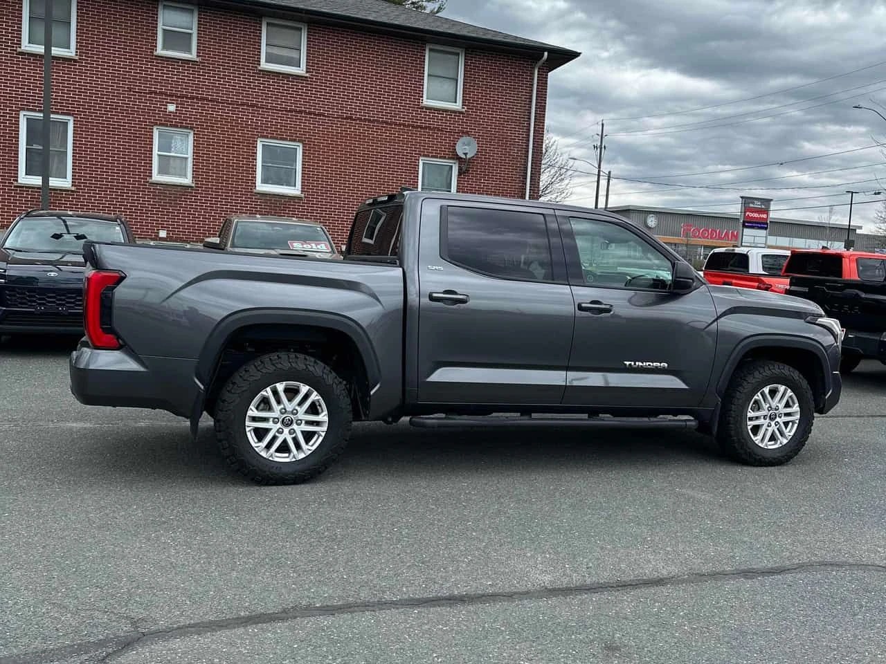 Toyota Tundra * 4x4 Crewmax SR * 2 �����* �������* KEYLESS*  | Mobile.bg � ����������� 3