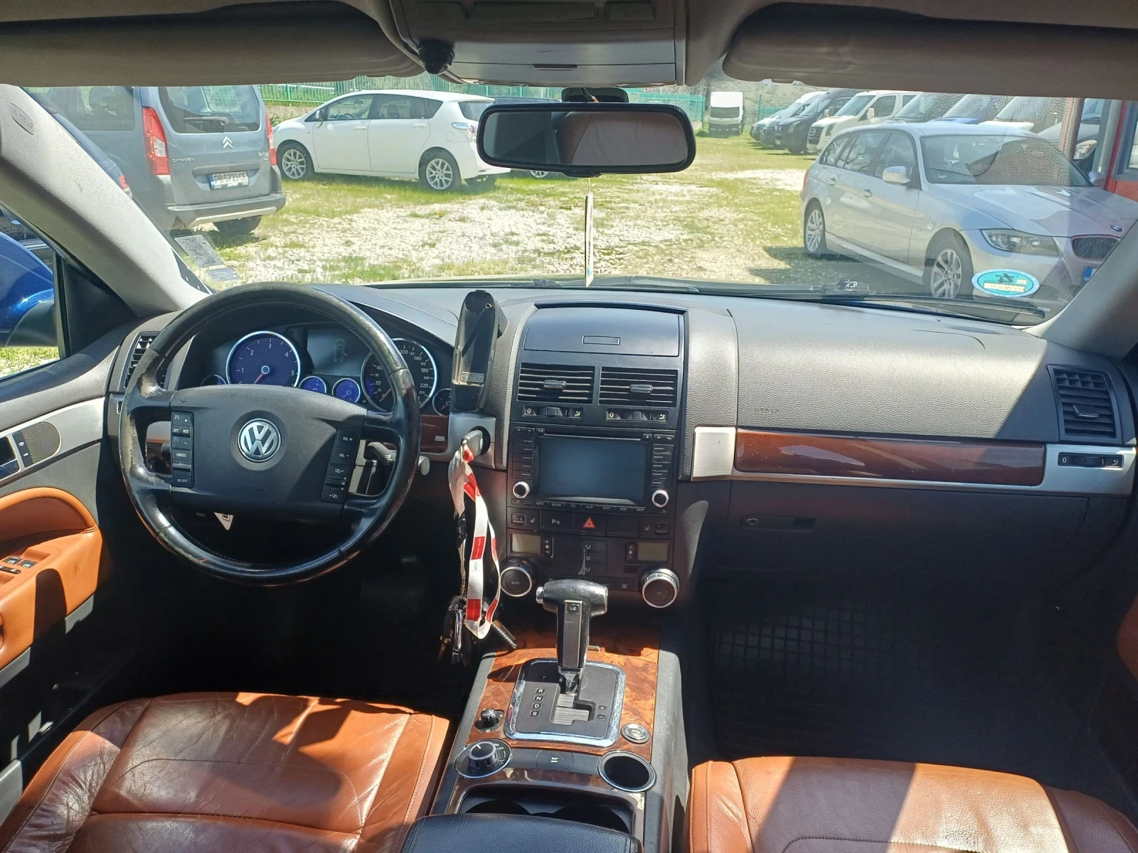 VW Touareg 3, 0tdi, Full eksti., снимка 7 - Автомобили и джипове - 54321797
