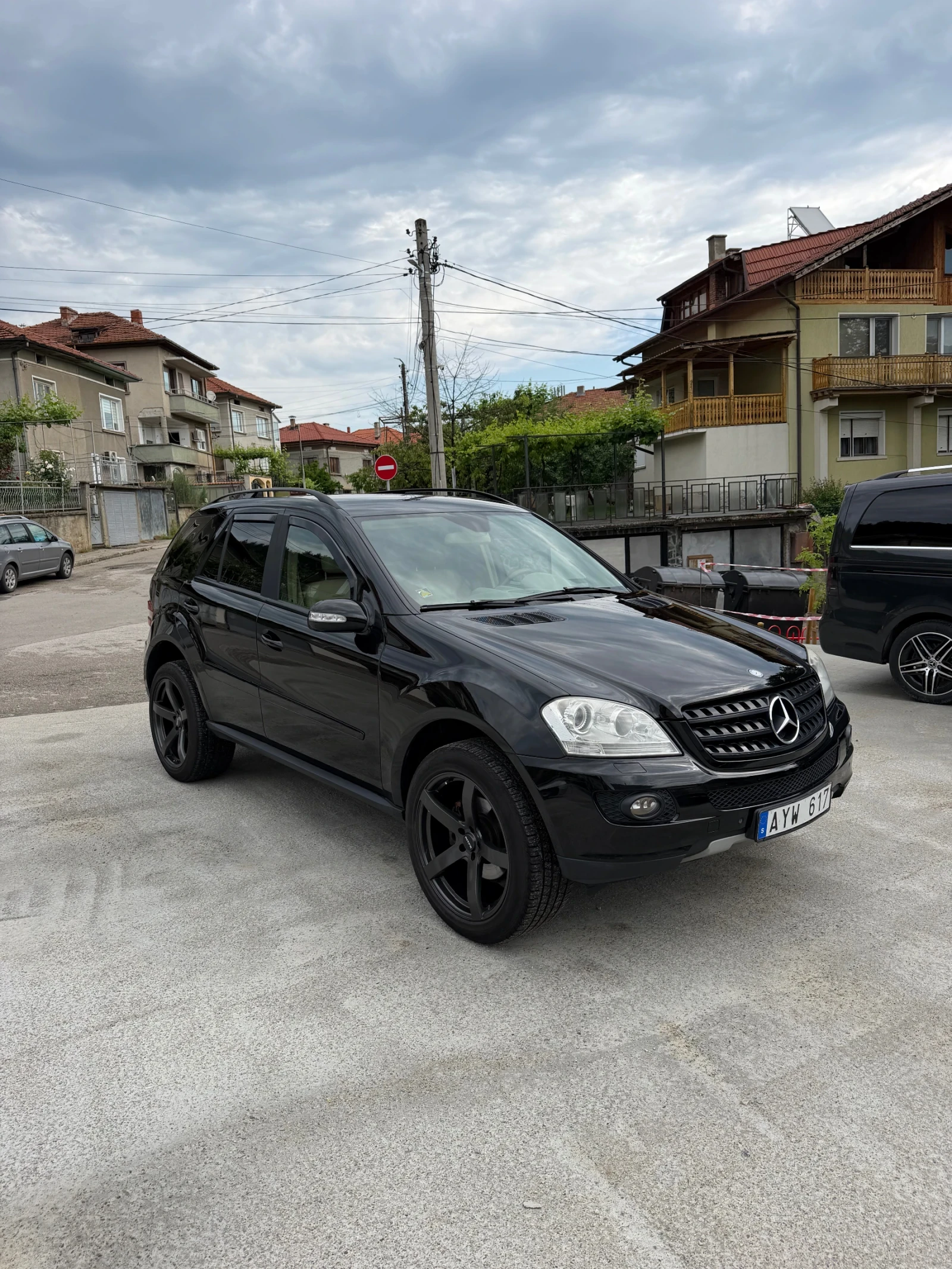 Mercedes-Benz ML 320, снимка 2 - Автомобили и джипове - 54774927