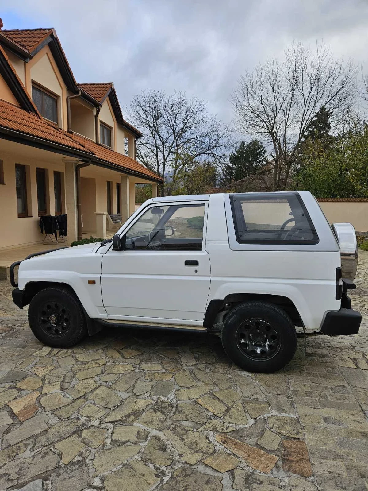 Daihatsu Feroza, снимка 5 - Автомобили и джипове - 55072718