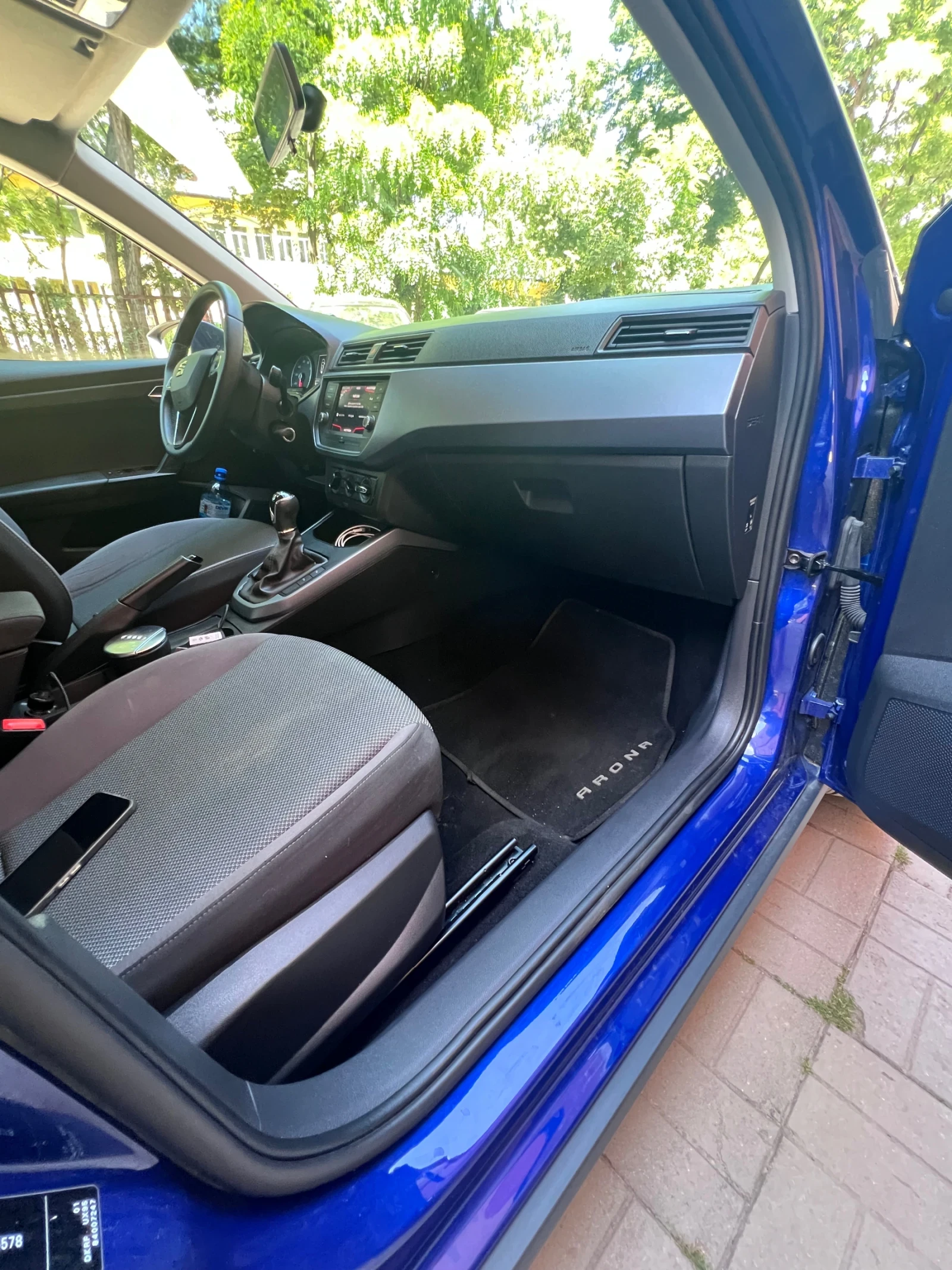 Seat Arona, снимка 11 - Автомобили и джипове - 55080988