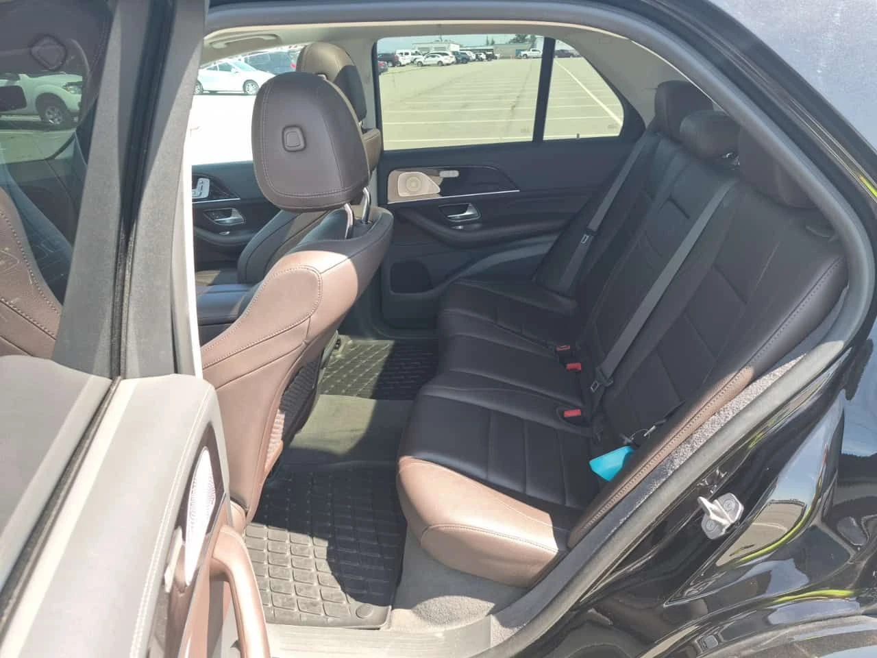 Mercedes-Benz GLE 450 AMG PACK / DISTRONIC / 360 / BURMESTER / MEMORY , снимка 12 - Автомобили и джипове - 55638017
