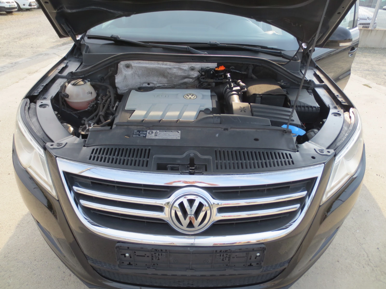 VW Tiguan 2.0TDI* DSG* 4-Motion* , снимка 17 - Автомобили и джипове - 55795481