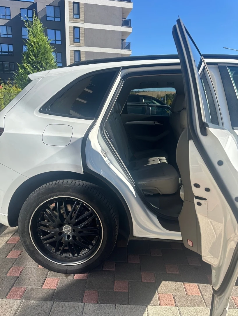 Audi Q5, снимка 9 - Автомобили и джипове - 56426974