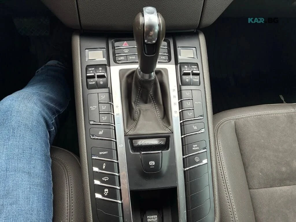 Porsche Macan, снимка 11 - Автомобили и джипове - 56729020