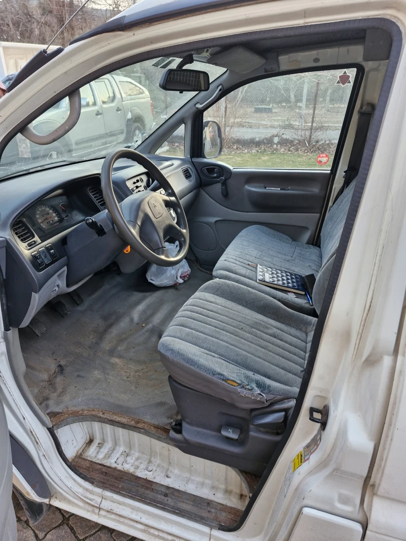 Mitsubishi Delica 2.5 DIESEL, снимка 3 - Бусове и автобуси - 49091223