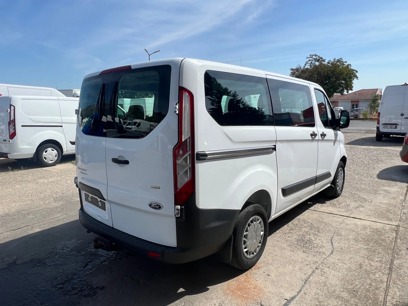 Ford Transit Custom 2, 2tdci  ПЪТНИЧЕСКИ , 9 МЕСТА , КЛИМА  - изображение 10