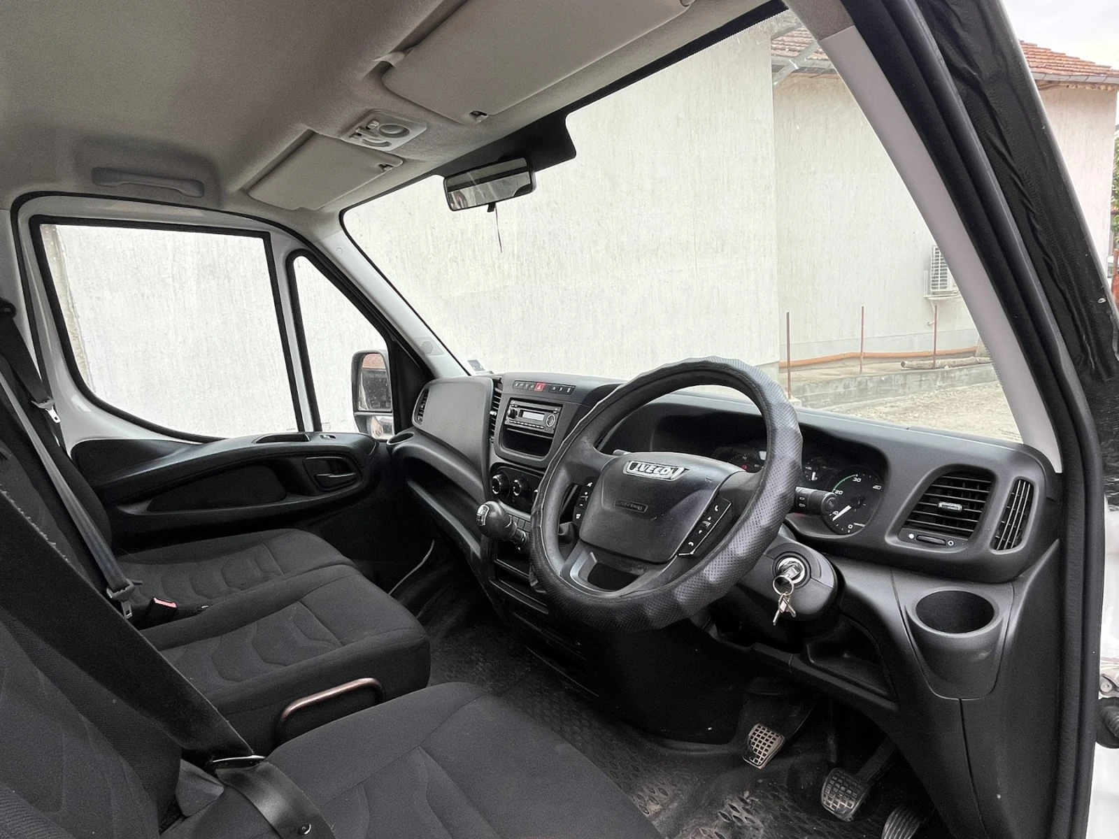 Iveco Daily, снимка 12 - Бусове и автобуси - 55896201