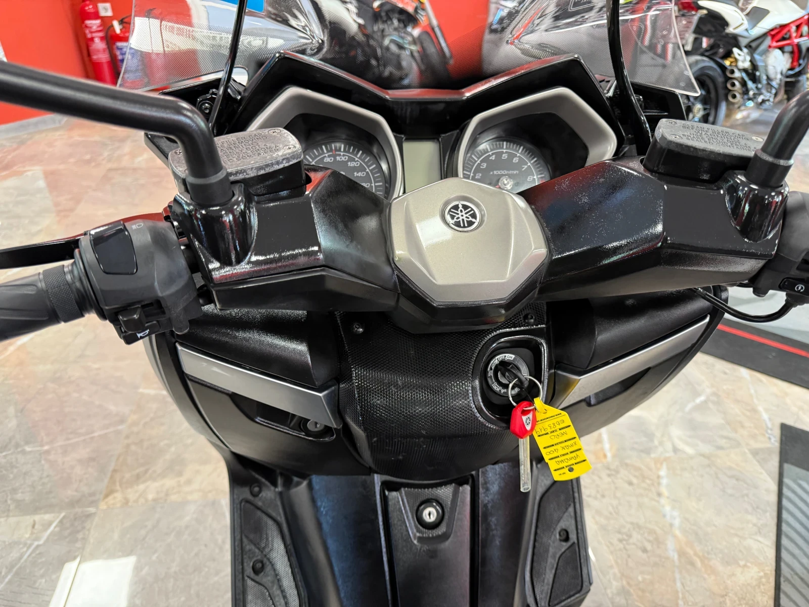 Yamaha X-max 400ABS - изображение 6