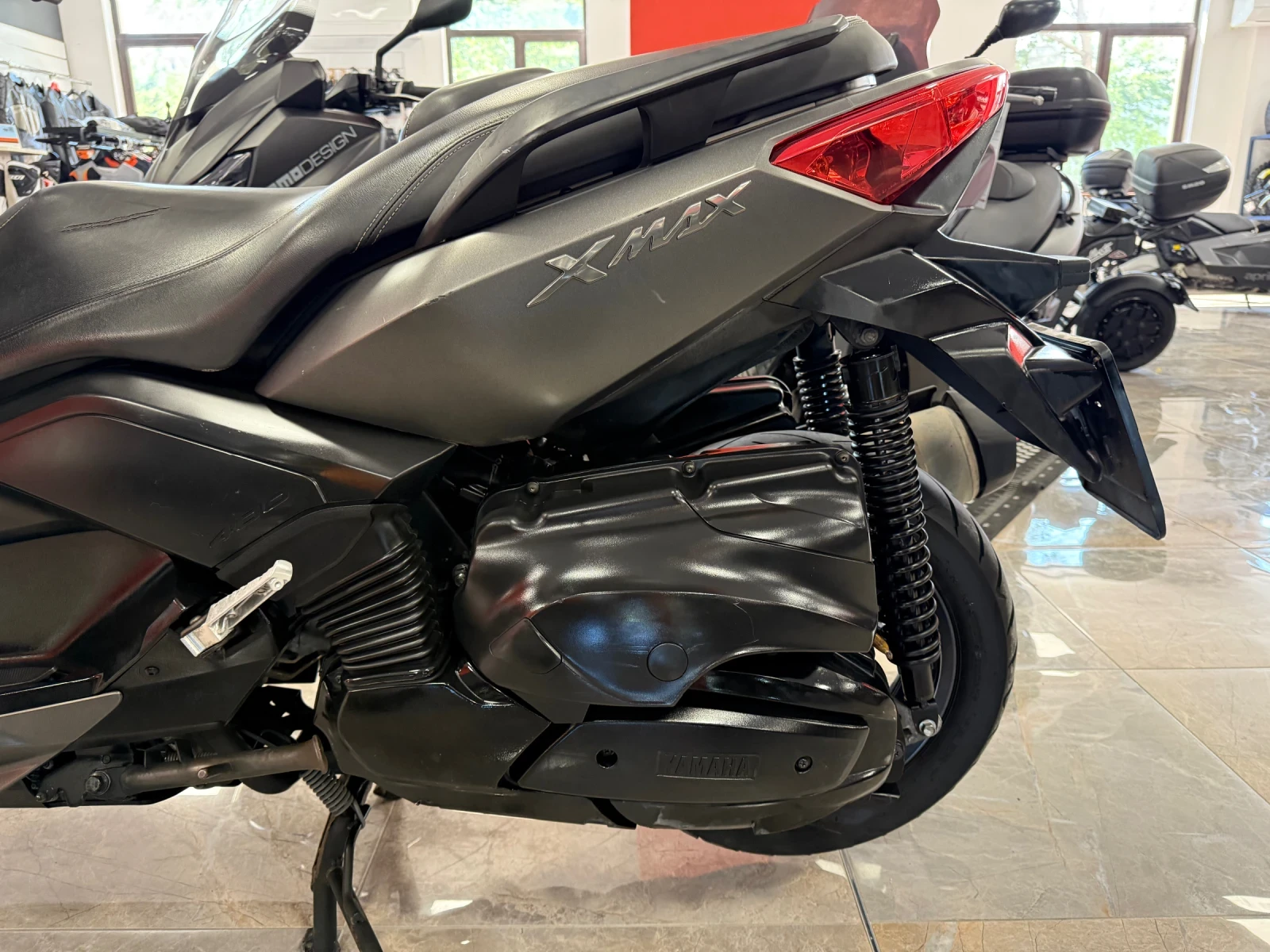 Yamaha X-max 400ABS - изображение 9