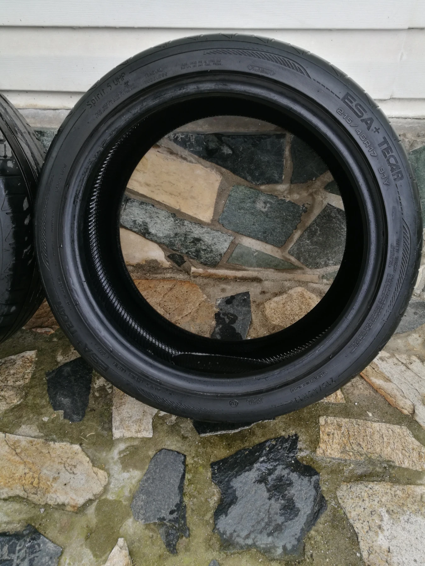 Гуми Летни 215/45R17, снимка 9 - Гуми и джанти - 53935186