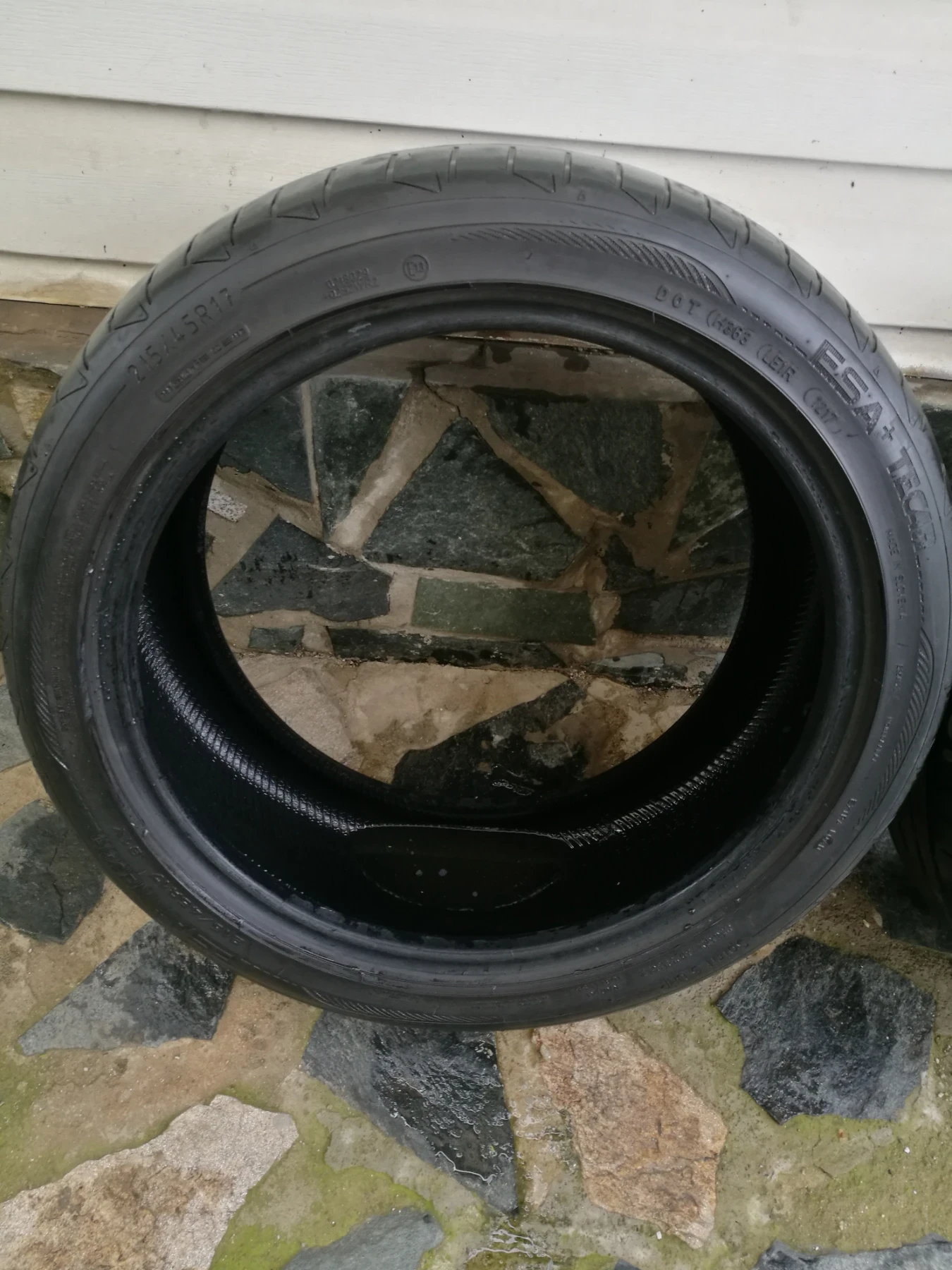 Гуми Летни 215/45R17, снимка 6 - Гуми и джанти - 53935186