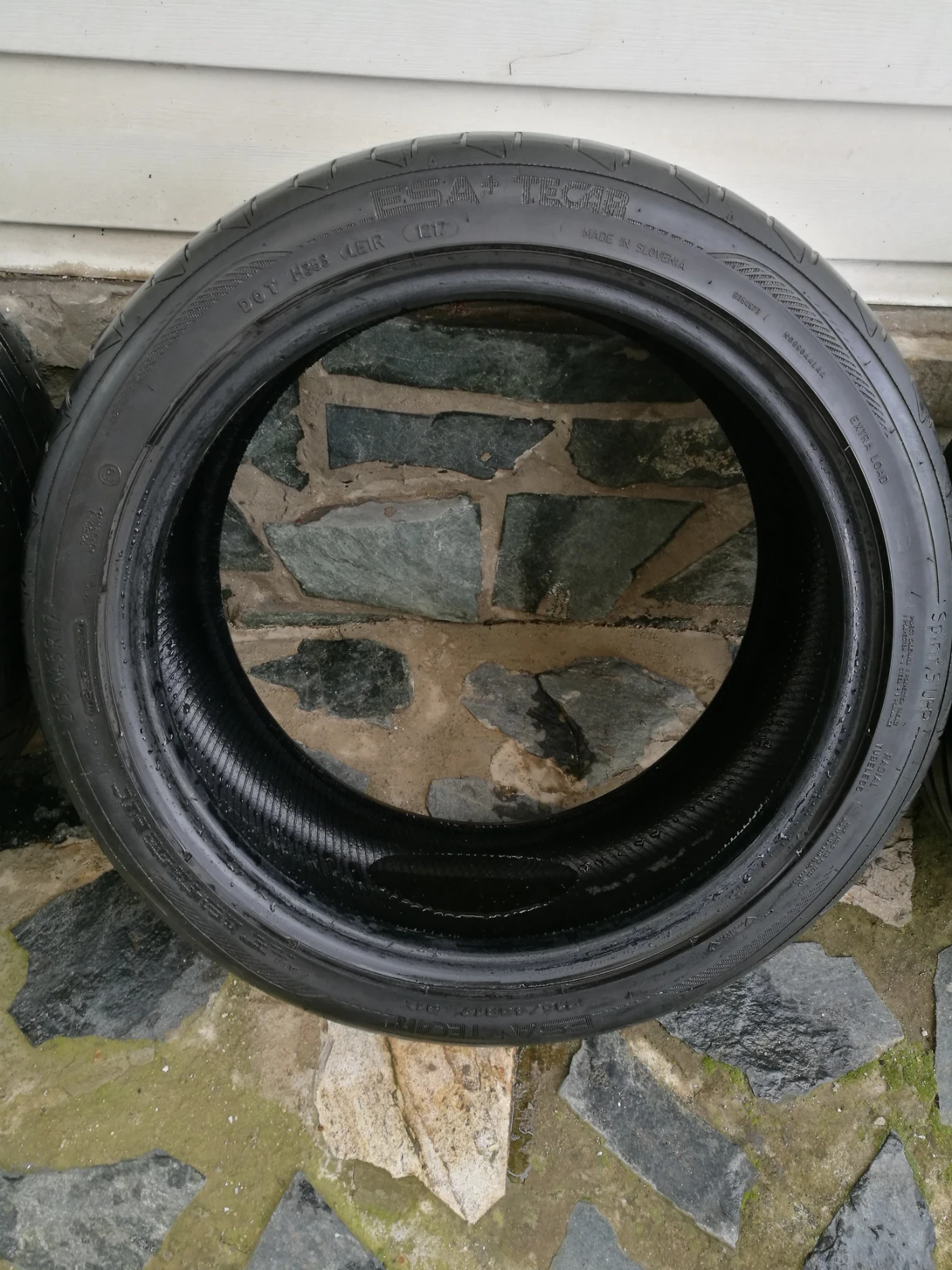 Гуми Летни 215/45R17, снимка 7 - Гуми и джанти - 53935186