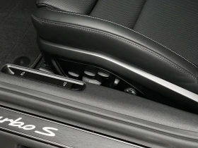 Porsche 911 992.2 TURBO S CABRIO/CARBON/CERMAIC/BURM/LIFT/360/, снимка 11