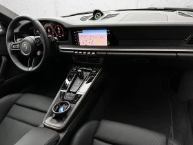 Porsche 911 992.2 TURBO S CABRIO/CARBON/CERMAIC/BURM/LIFT/360/, снимка 17