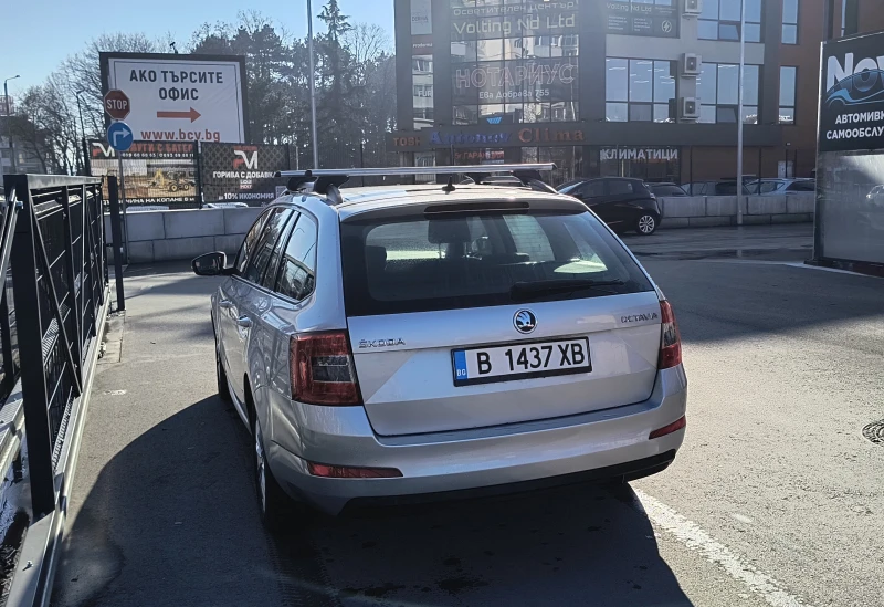 Skoda Octavia 1.6 TDI, снимка 6 - Автомобили и джипове - 48871549