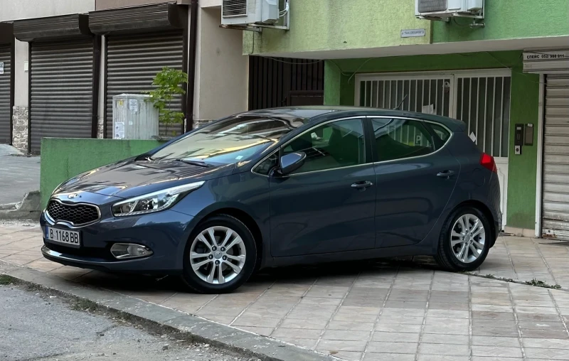 Kia Ceed 1.6 GDI, снимка 3 - Автомобили и джипове - 49076003